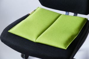 ...und so sieht ein Sitzkeil-Kissen aus.